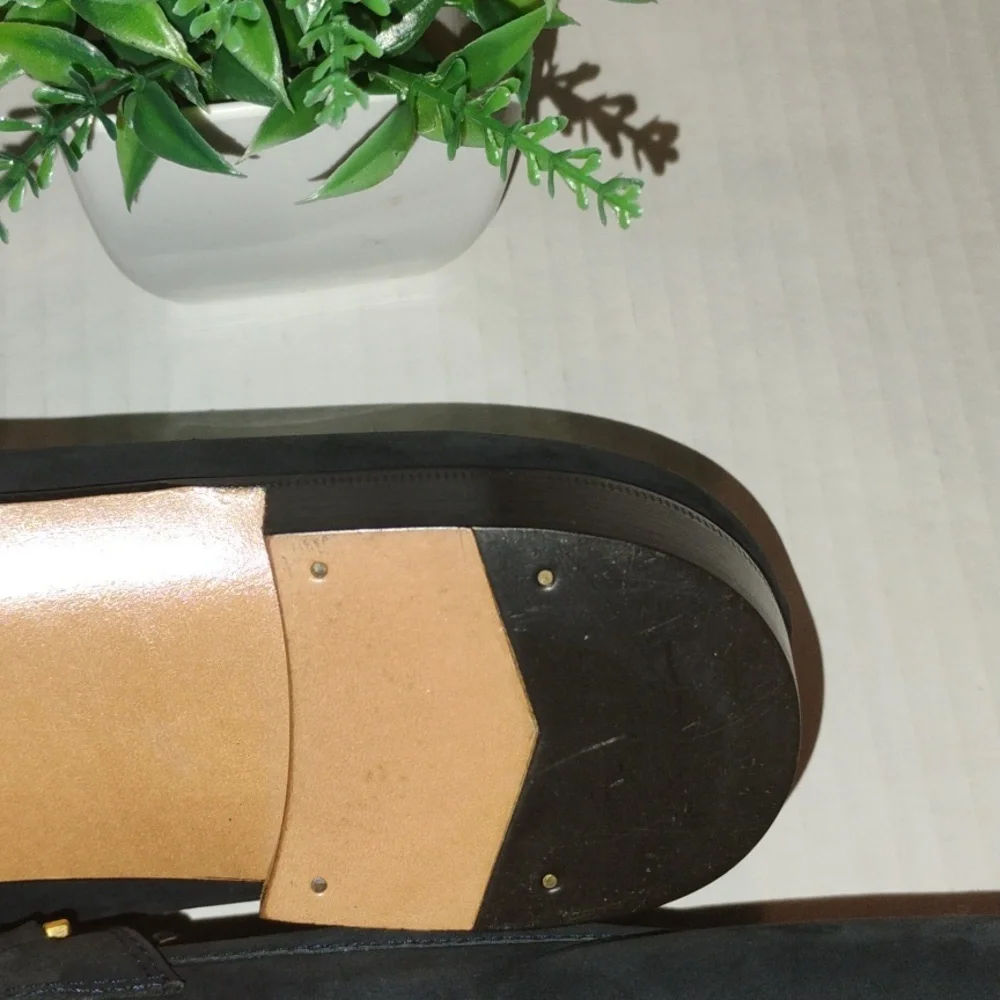 Salvatore Ferragamo Suede Loafers. Womens sz 8AA. Black & Gold Tone Hardware. - Picture 6 of 9